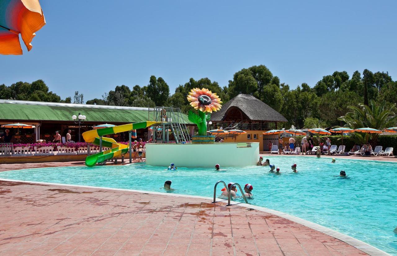 Happy Camp Mobile Homes In Camping Village Free Time Marina Di Bibbona Eksteriør bilde